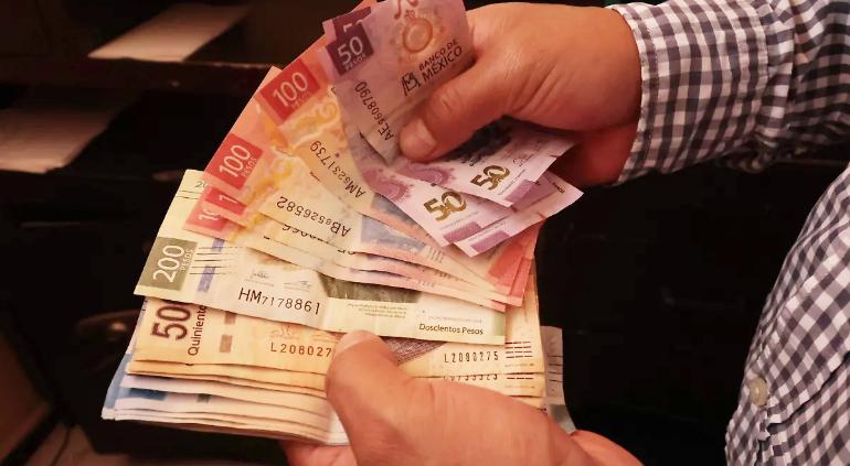 Va Clau contra las pensiones doradas; tope de 70 mil al mes