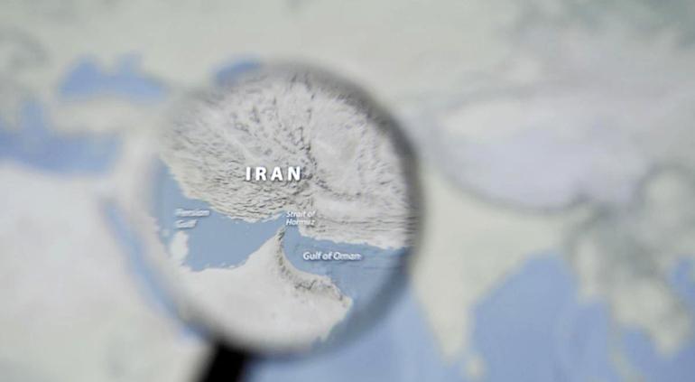 Exige Trump a Irán abrir estrecho de Ormuz en 48 horas o atacará