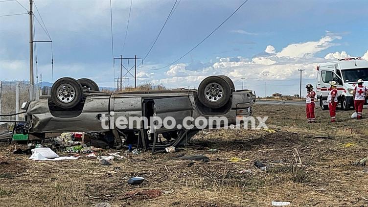 Trágica volcadura en la carretera a Juárez; mujer perdió la vida