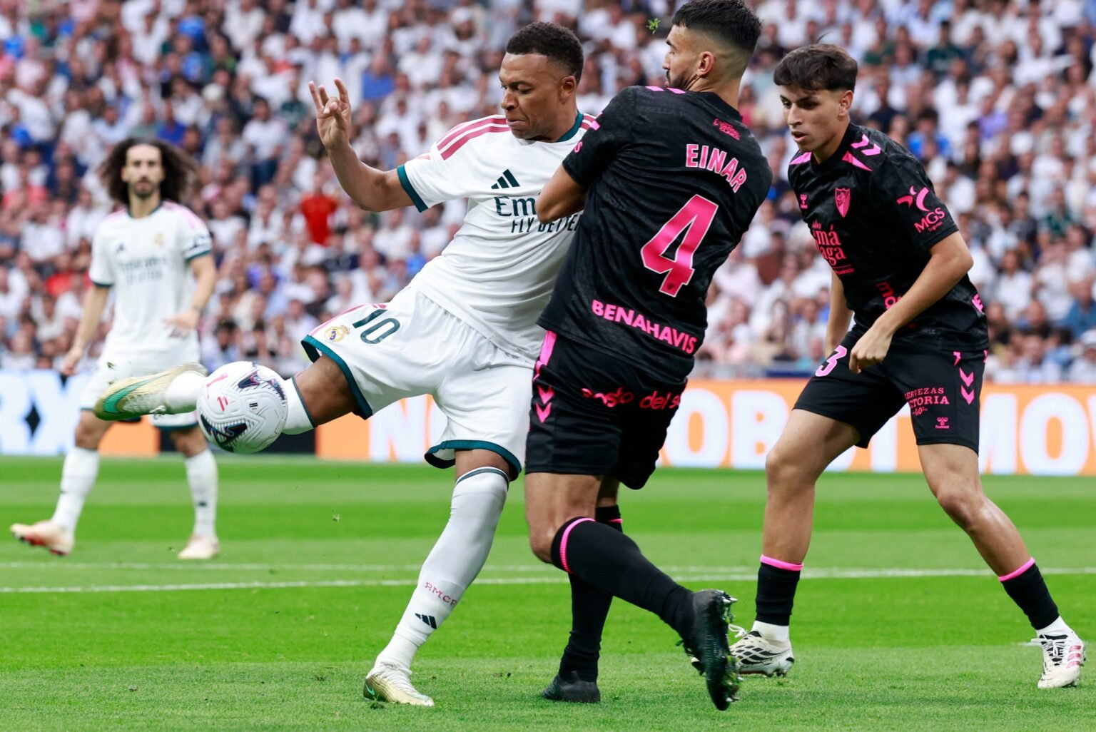 Real Madrid – Málaga en directo | Mbappé marca el tercero y el Madrid encarrila el encuentro