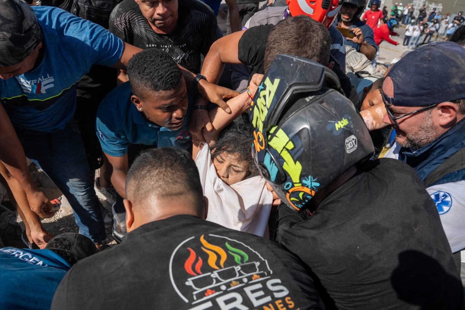Última hora del terremoto en Colombia, en directo | Al menos 70 muertos por el terremoto de magnitud 7,4 en Colombia