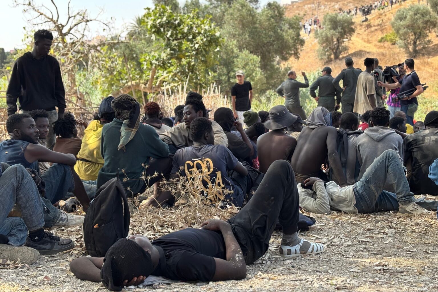 Marruecos frustra el intento de cientos de migrantes subsaharianos de alcanzar Ceuta