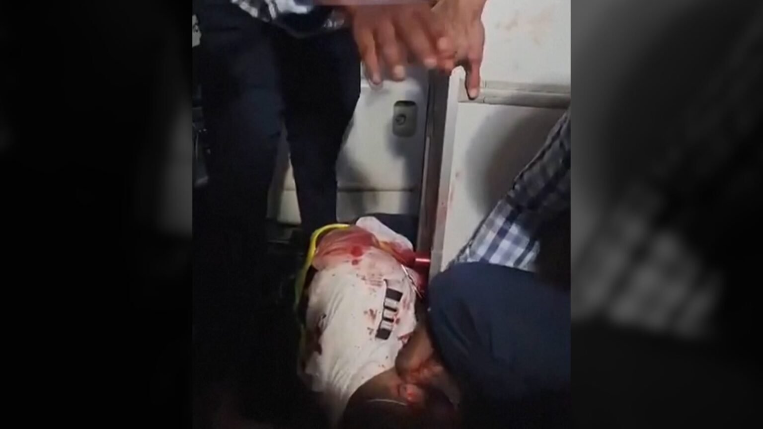 Un piloto apuñala a otro en pleno vuelo y pone al borde del desastre a un avión rumbo a Israel