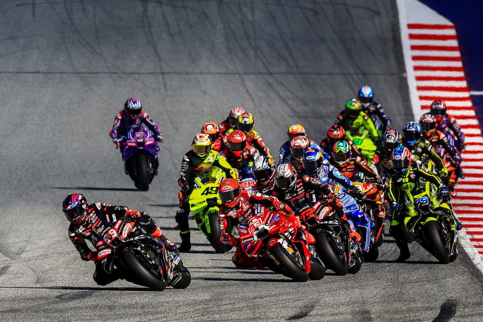 GP de Austria en directo | Comienza la carrera