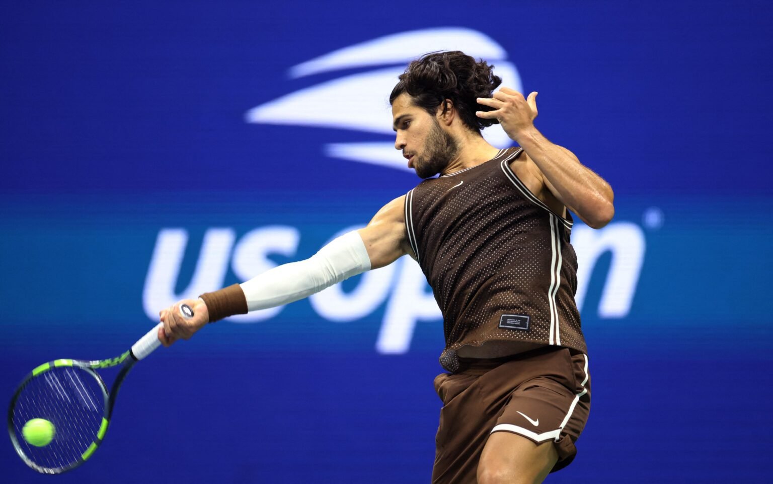 Alcaraz vence a Faria y accede a la segunda ronda del US Open