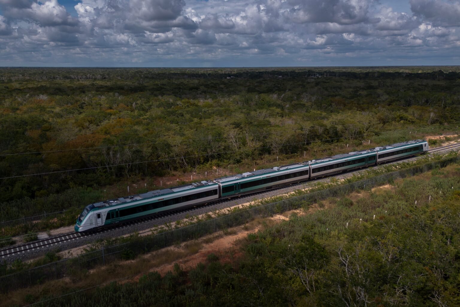 Todas las polémicas que ponen el centro de atención en Amílcar Olán, el empresario cercano a los hijos de López Obrador
