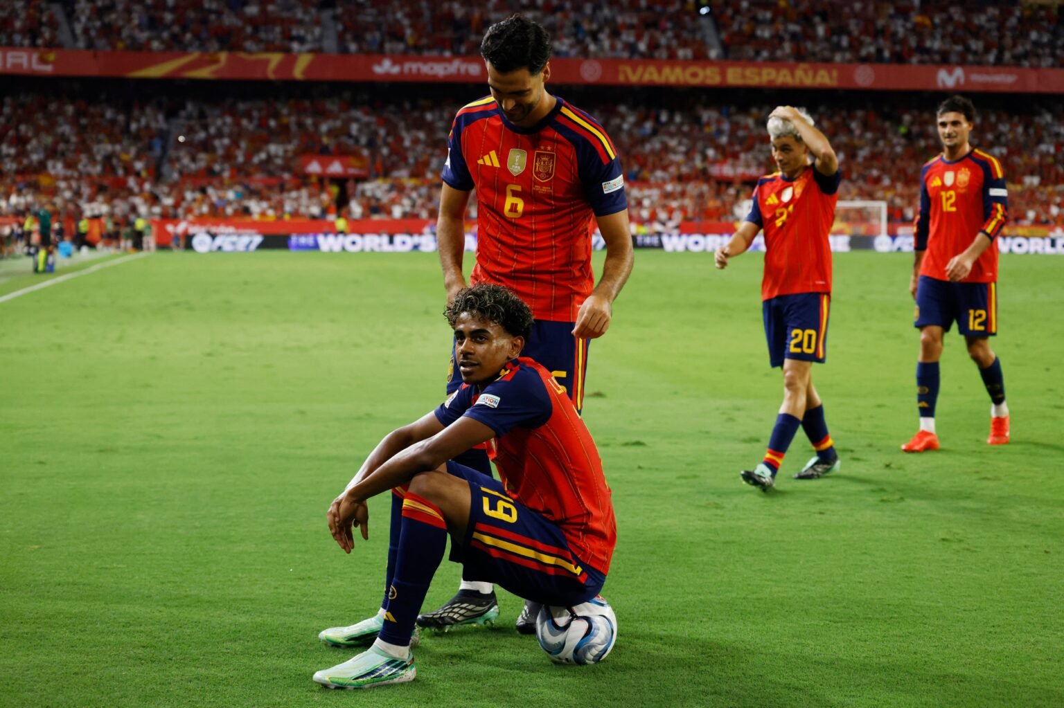 Lamine saca brillo a la segunda estrella en la victoria de España ante Croacia