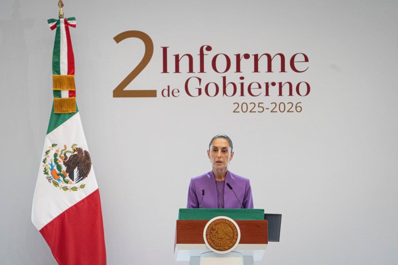 Sheinbaum defiende en su segundo informe que México camina hacia la prosperidad con un Gobierno austero