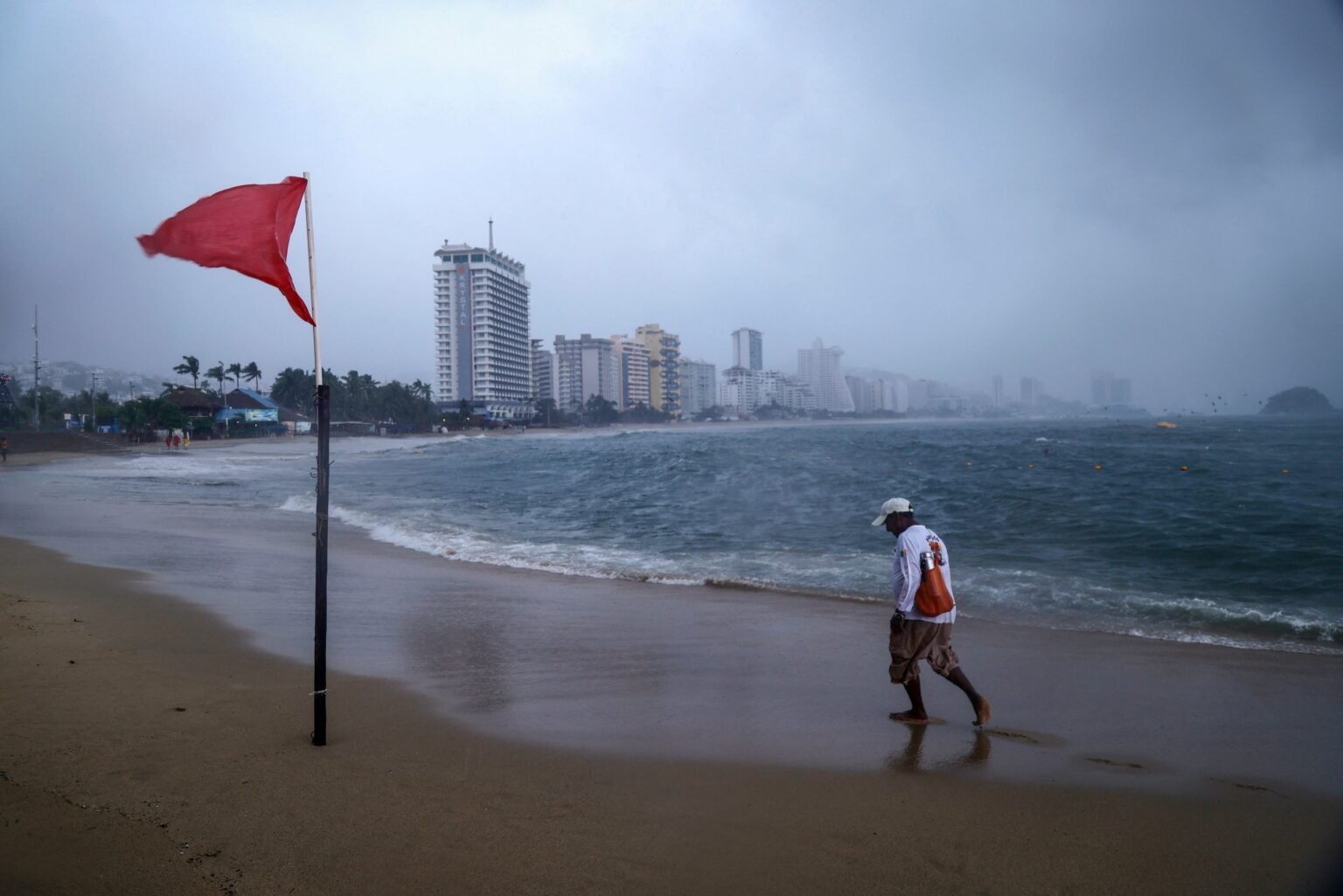 El huracán ‘Polo’, en vivo | Las lluvias por el ciclón seguirán durante las próximas 48 horas