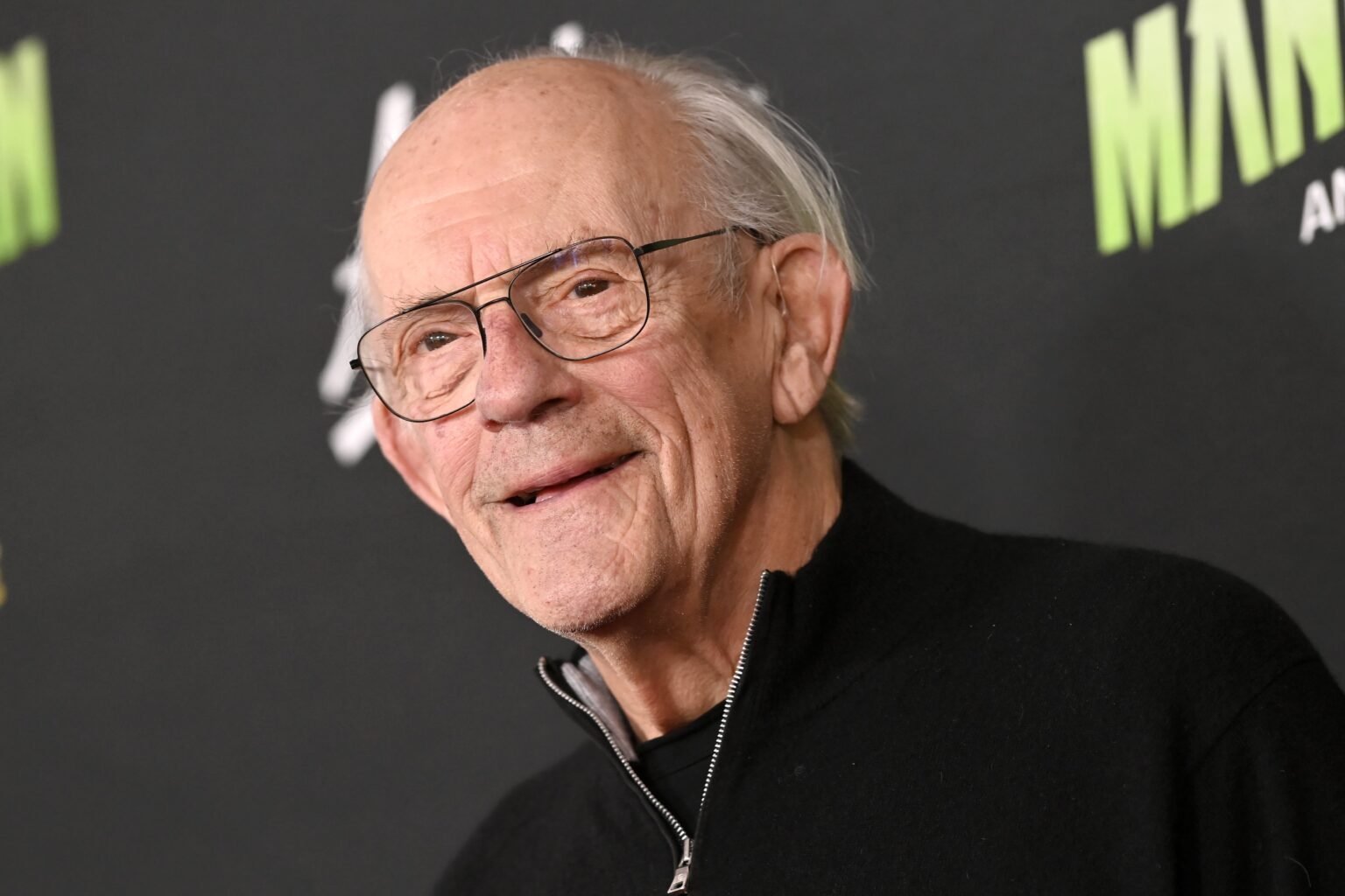 Christopher Lloyd, el mítico Doc de ‘Regreso al futuro’, se sincera sobre sus adicciones en sus memorias: “Un par de rayas es todo lo que hizo falta”